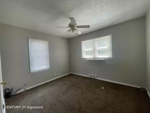 Flint, MI 48507,1418 Blueberry Lane