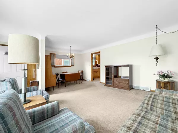 Fraser, MI 48026,31343 W Wind Dr Drive