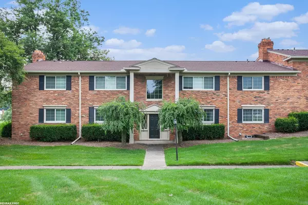 42550 Woodward Avenue, MI 48304