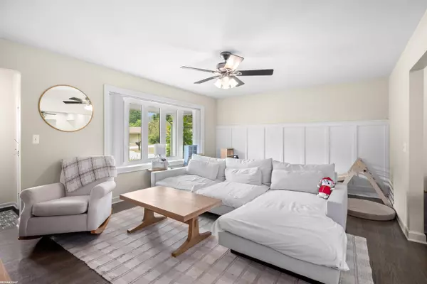 Shelby Twp, MI 48316,7498 Farr Court