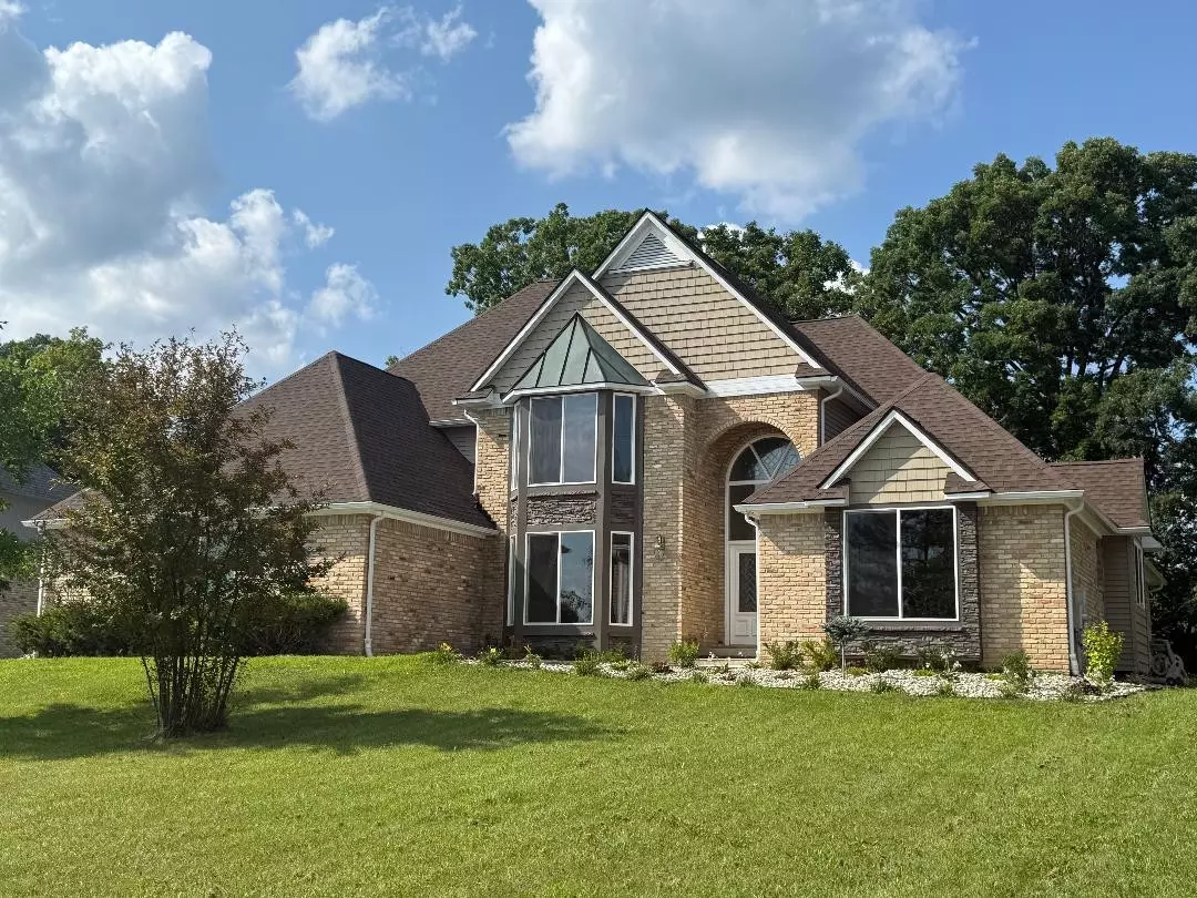 Grand Blanc, MI 48439,1217 KINGS CARRIAGE Road