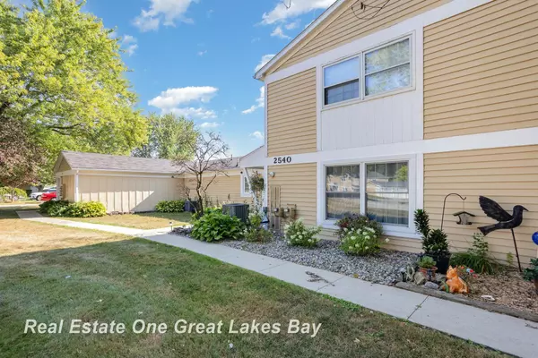 2540 Ivy Hill Lane, Saginaw, MI 48603