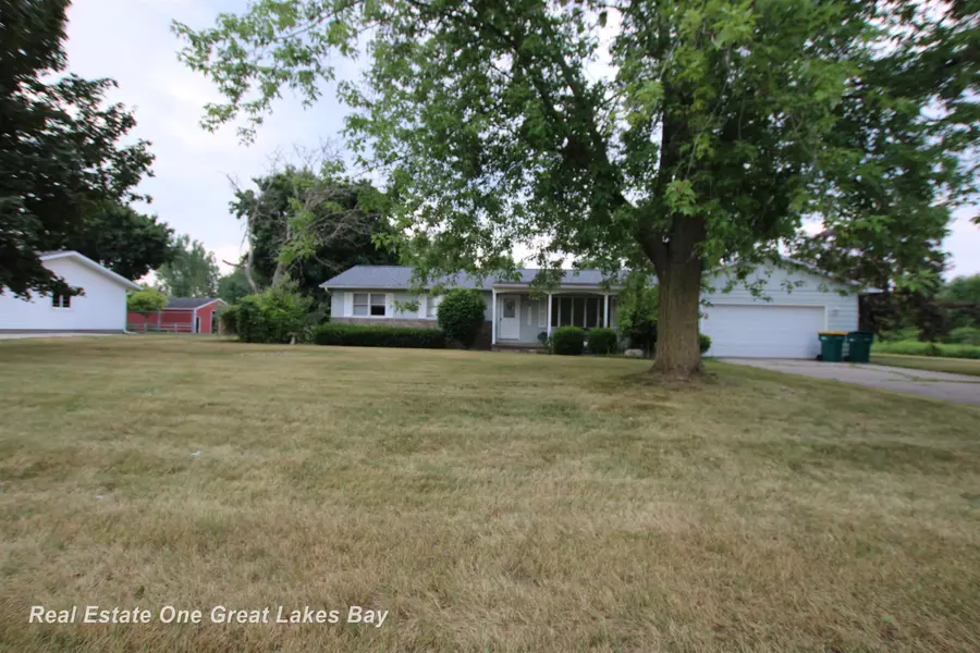 2002 Cass Avenue, Bay City, MI 48708