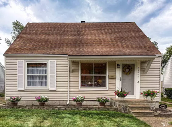 25045 Andover Street, Dearborn Heights, MI 48125