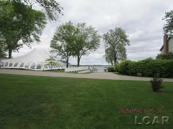 Manitou Beach, MI 49253,2109 Marsh Dr Drive