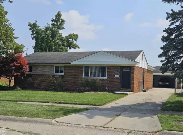 33846 Nokomis Drive, Fraser, MI 48026
