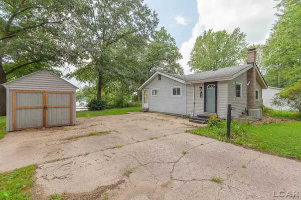 4018 N Highland Drive, Hillsdale, MI 49242