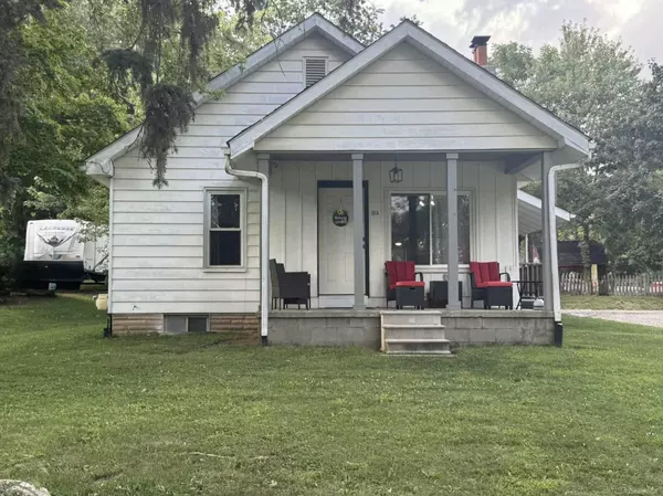 Almont, MI 48003,513 E St Clair Street