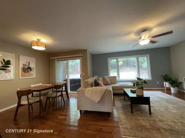 Traverse City, MI 49686,3946 Sherwood Forest Drive