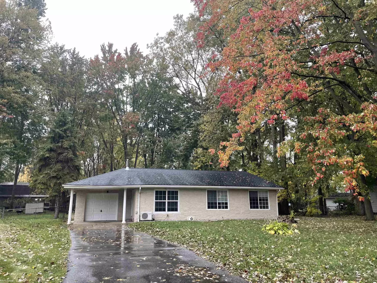 MI 48059,3310 Blue Water Drive