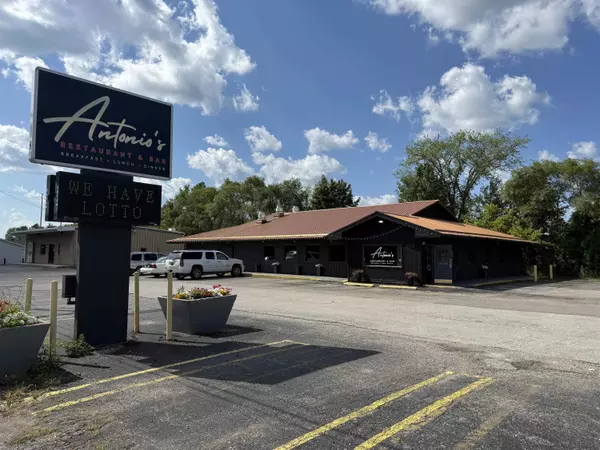 1716 W Wackerly Street, Midland, MI 48640