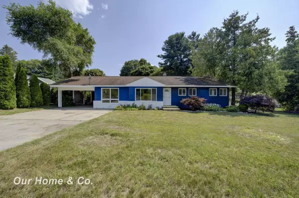 6072 Center Road, Traverse City, MI 49686