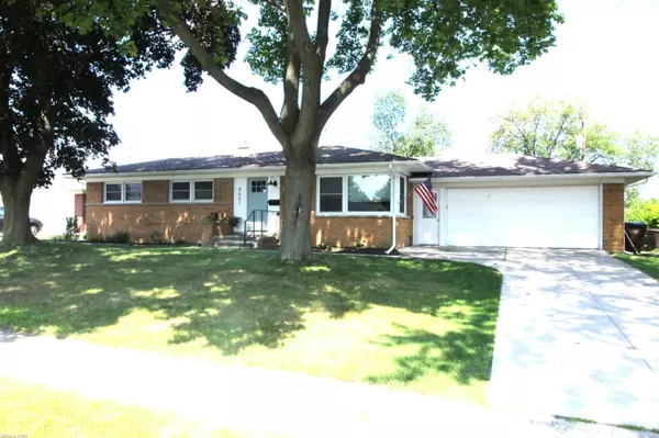 8601 Timberline Drive, Shelby Twp, MI 48316