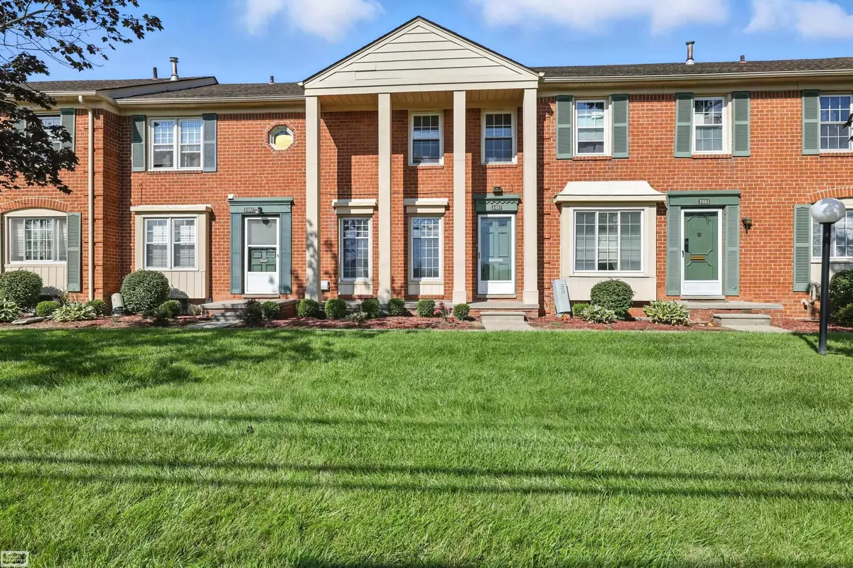 Warren, MI 48093,31057 Hoover Road