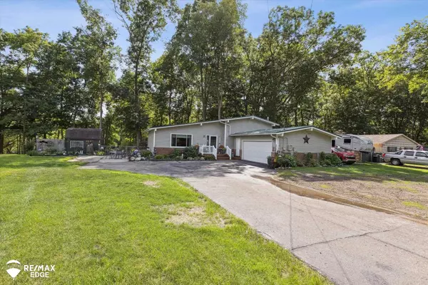 9405 Sprucedale Drive, Flushing, MI 48433