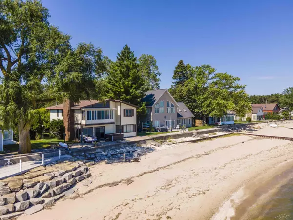 Bay City, MI 48706,389 Ricoma Beach Road