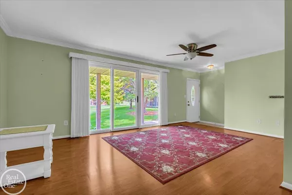 Shelby Twp, MI 48315,49227 Norristown Court