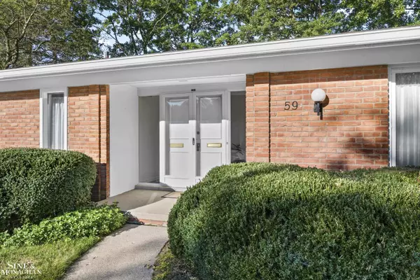 Grosse Pointe Shores, MI 48236,59 Putnam Place