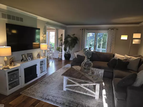 Shelby Twp, MI 48316,4910 Royal Cove Road