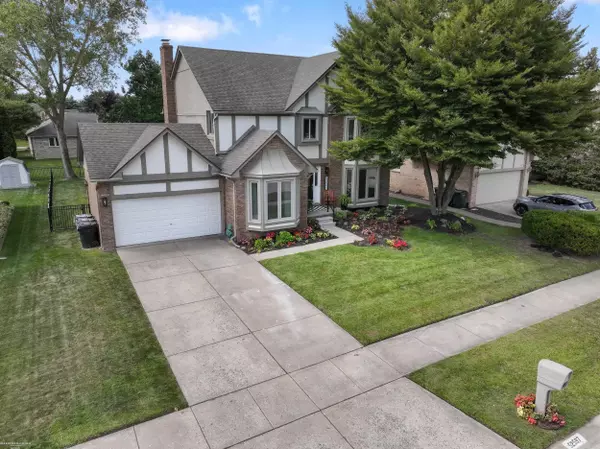 Shelby, MI 48315,52597 Lasalle Drive