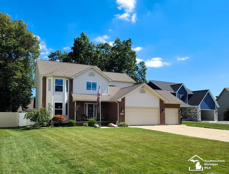 15156 Oak Valley Lane, Monroe, MI 48161