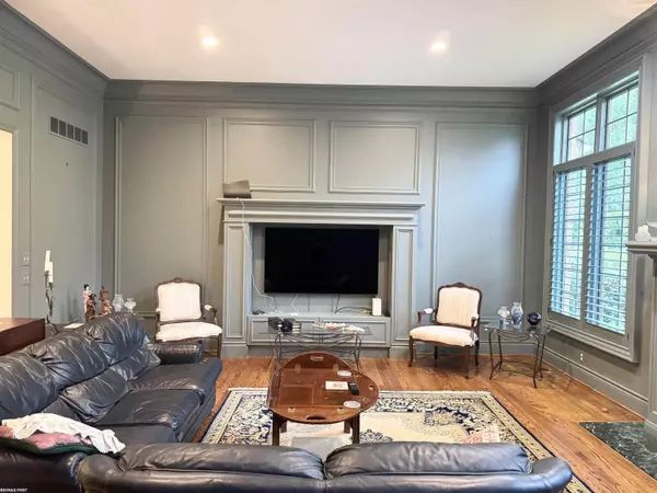 Sterling Heights, MI 48313,14326 Merci Avenue