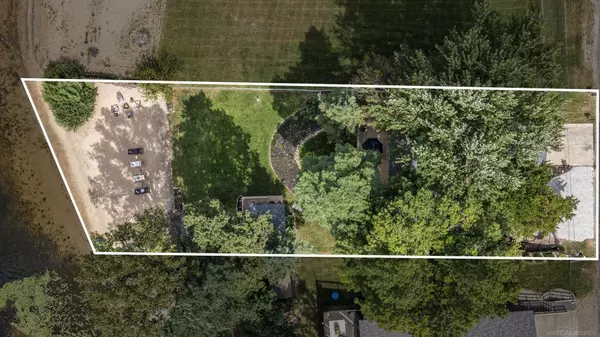 Sturgis, MI 49091,67696 Thunderbird Drive