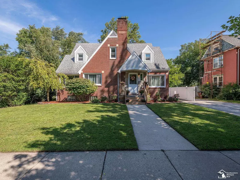 1424 Monroe Street, Carleton, MI 48117