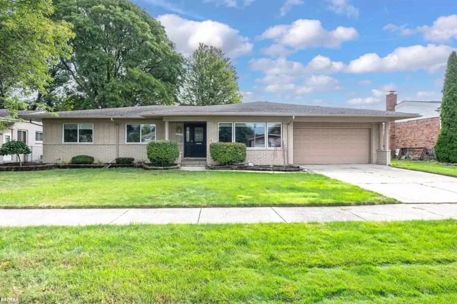 30326 Lund Avenue, Warren, MI 48093