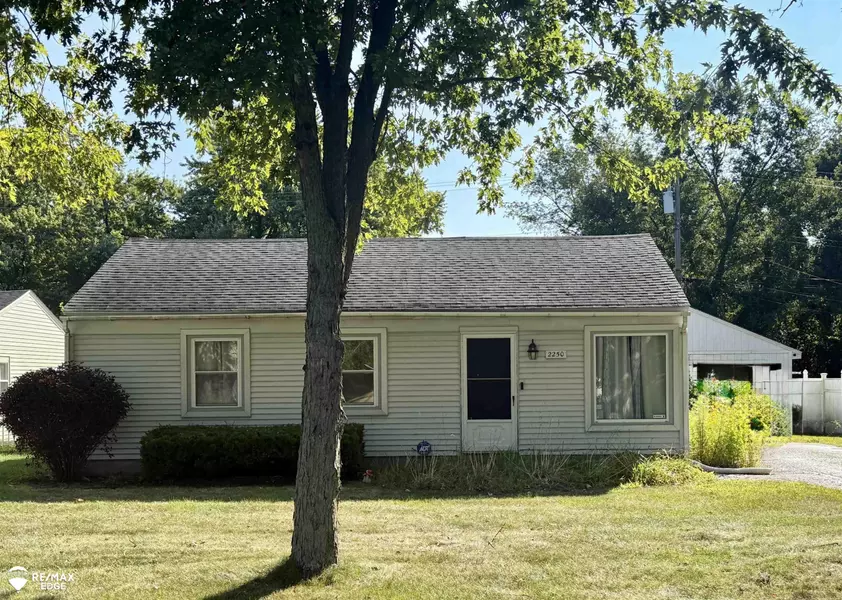 2250 Pauline Drive, Waterford, MI 48329