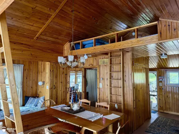 Lake Orion, MI 48362,471 Algene Street