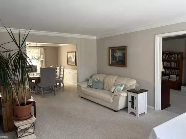 Shelby Twp, MI 48316,52406 Scotch Pine Court