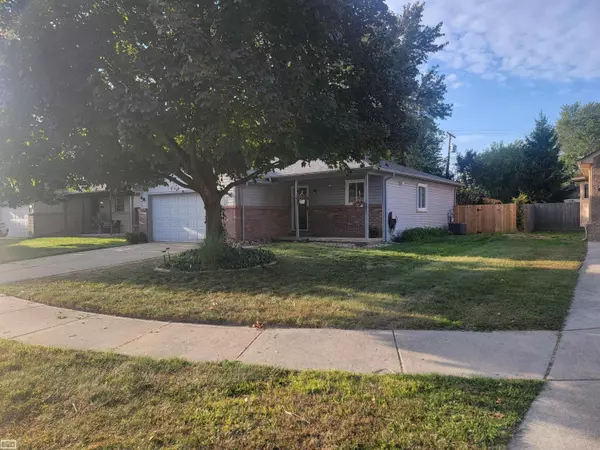 Clinton Twp, MI 48035,20851 Elm Forest Court