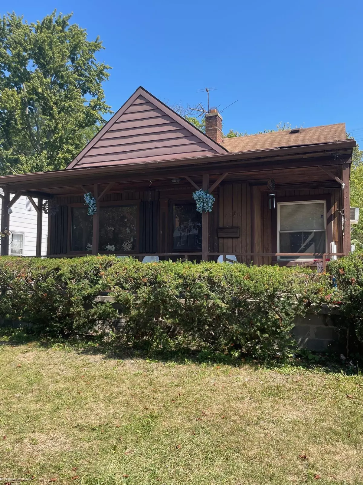 Detroit, MI 48224,5570 Farmbrook Street