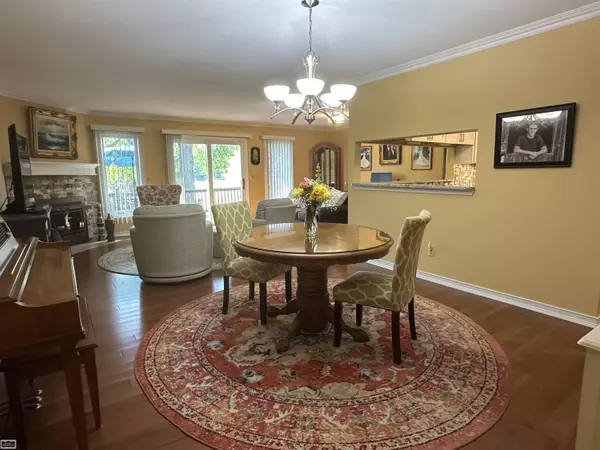 Macomb, MI 48044,16260 Meadows Court