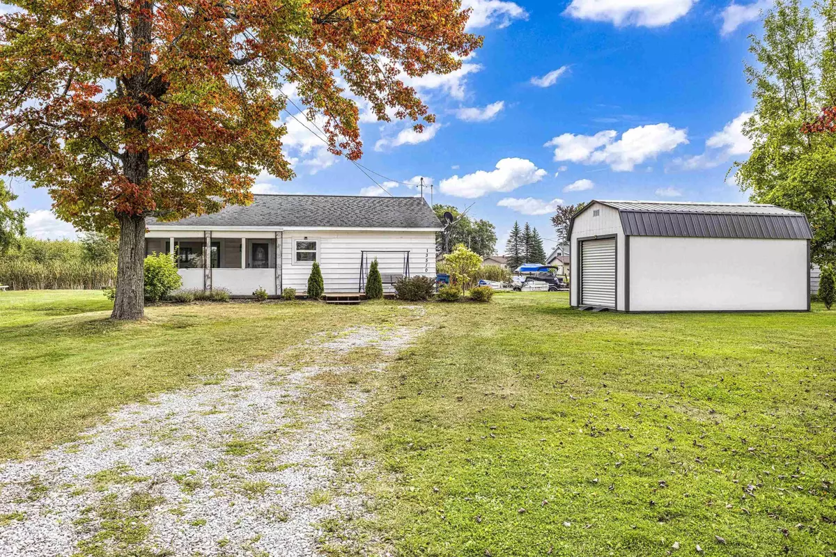 Houghton Lake, MI 48629,13510 W Shore Drive