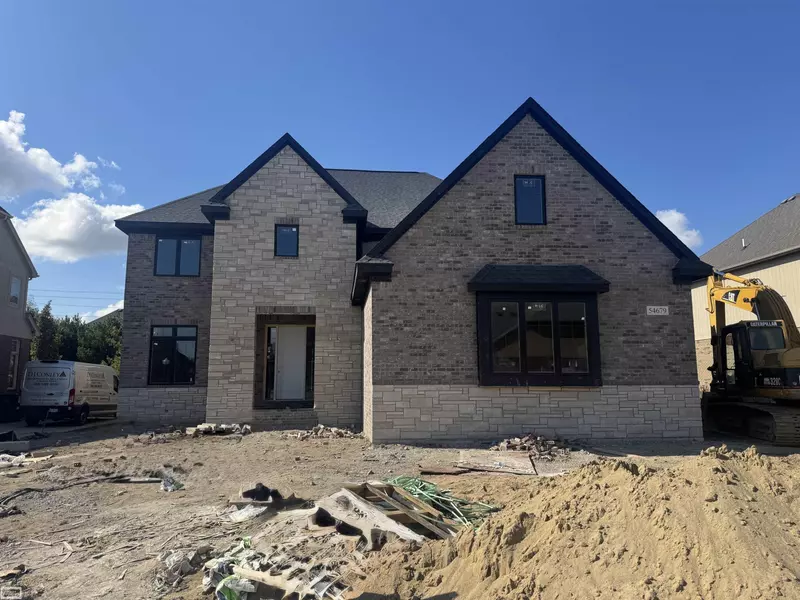 54679 White Pine Lane, Shelby Twp, MI 48315