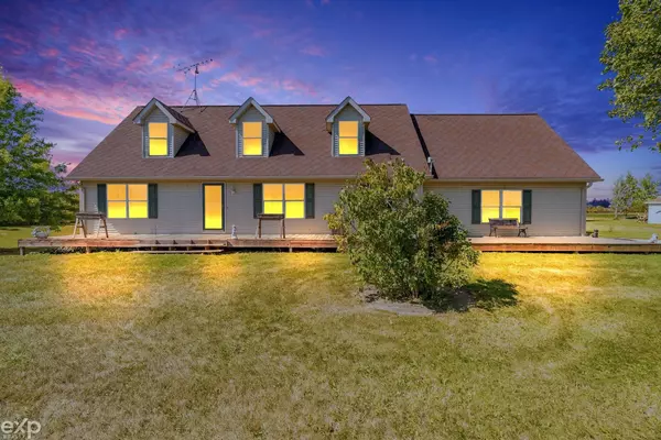 8767 Cribbins Road, MI 48006
