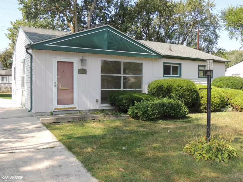 23185 Lauren Lane, Warren, MI 48089