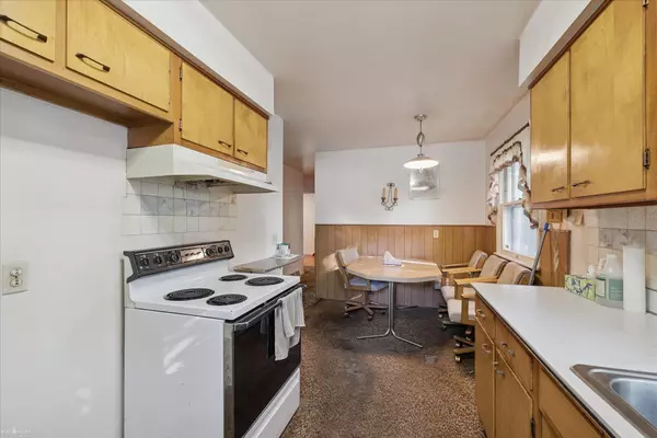 Lansing, MI 48910,3801 Schlee Street