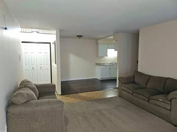 Roseville, MI 48066,30241 Utica Rd Road