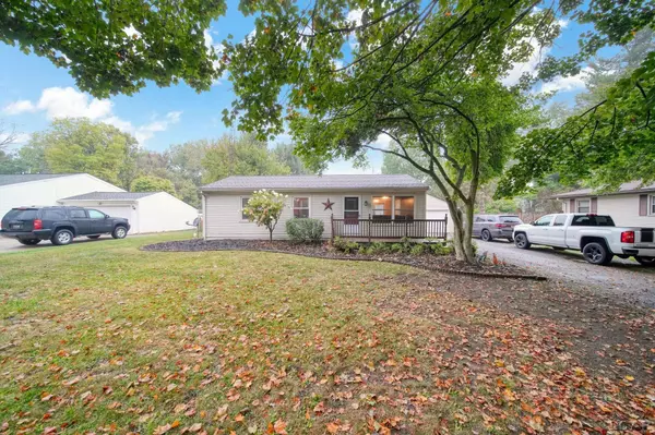 1902 Cadmus Road, Adrian, MI 49221