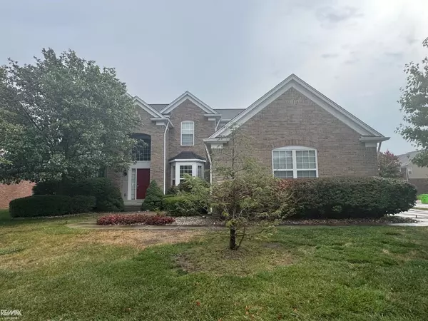 49470 Tottenham Lane, Macomb, MI 48044