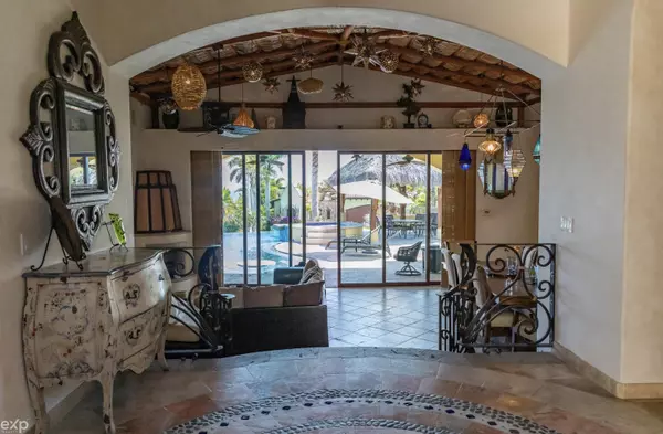 FL,000 Cabo San Lucas Drive