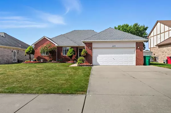 53091 W Ridge Drive, Chesterfield, MI