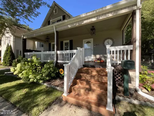 Algonac, MI 48001,917 St Clair Boulevard