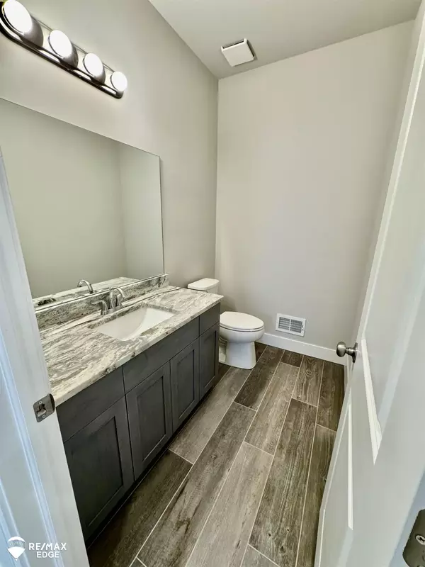 Grand Blanc, MI 48439,8347 Peninsula Circle