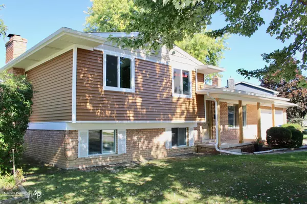 328 Salem Drive, Davison, MI 48423