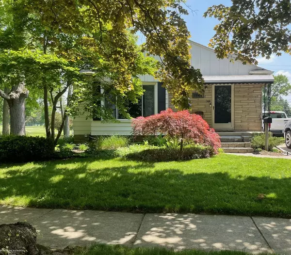 1944 Brookwood Avenue, Royal Oak, MI 48073