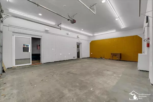 Southgate, MI 48195,13117 Eureka Road